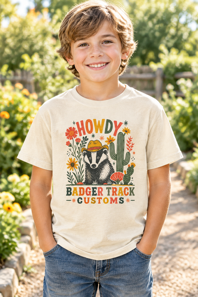 Child wearing the Howdy badger tee