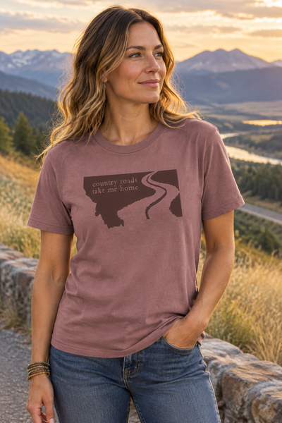 Mauve country roads tee at a scenic overlook